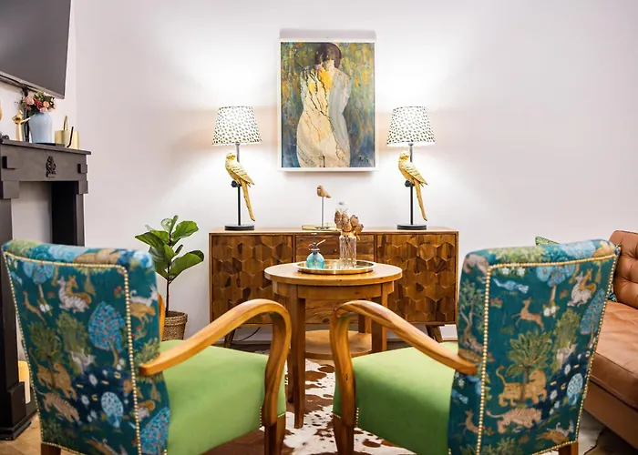 Palace District Luxury Apartment