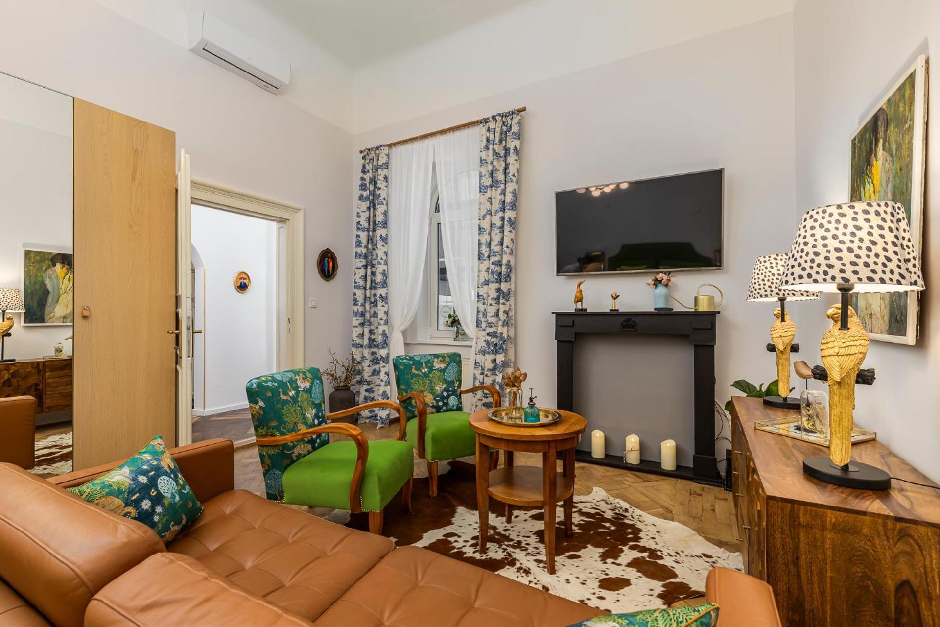 Palace District Luxury Apartment