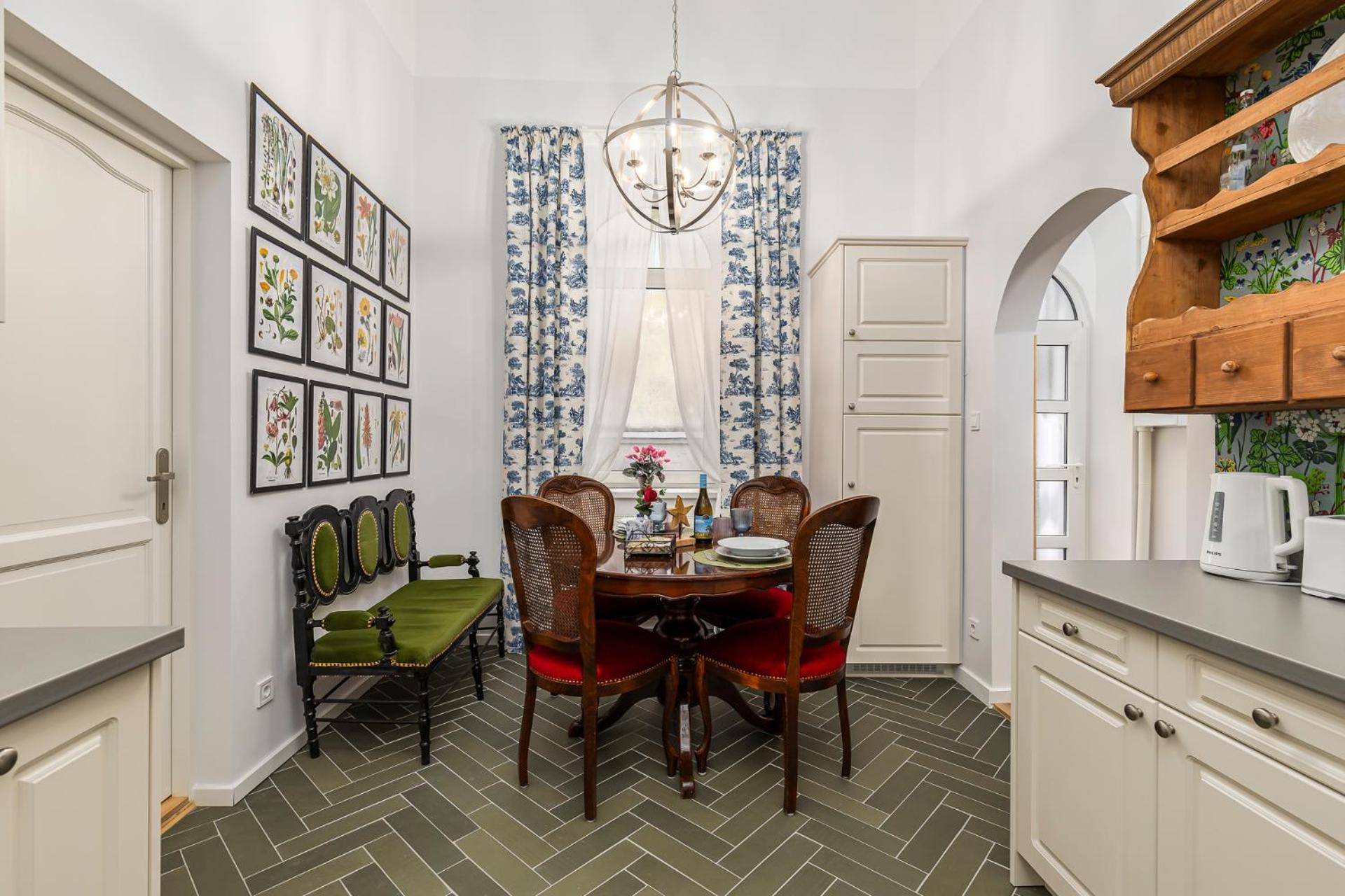 Apartment Palace District Luxury